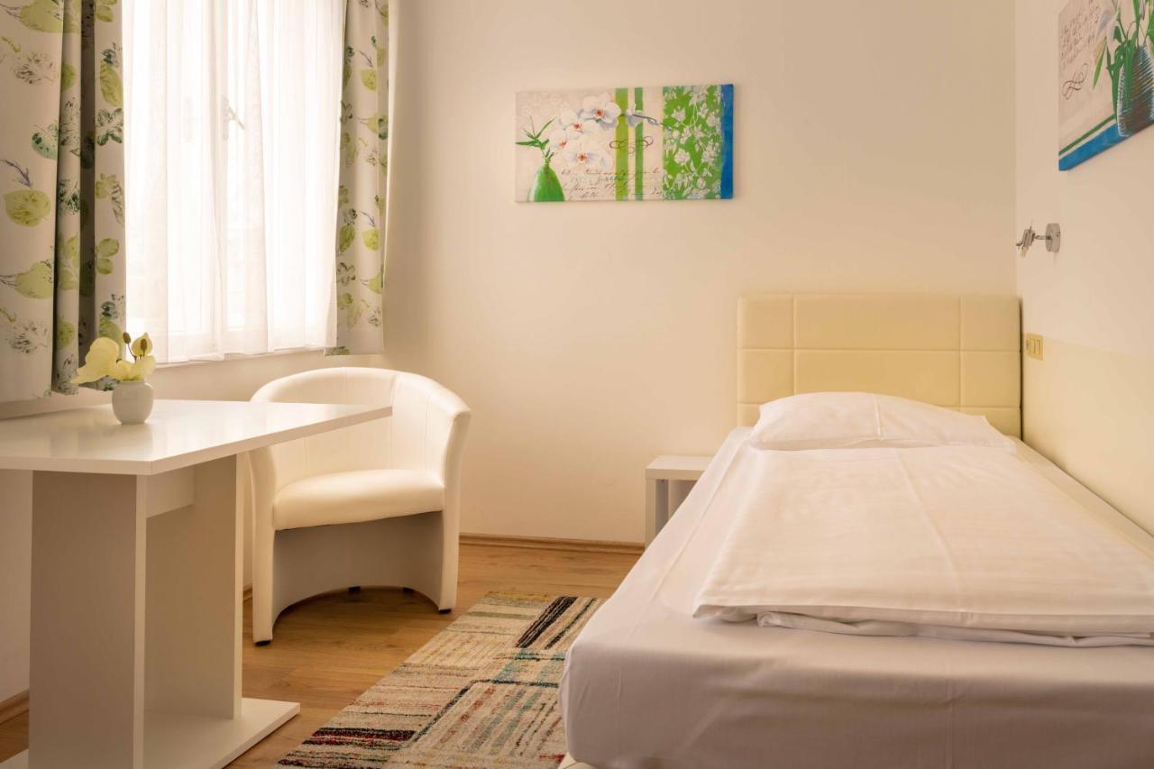 Hotel Anker Klosterneuburg Room photo